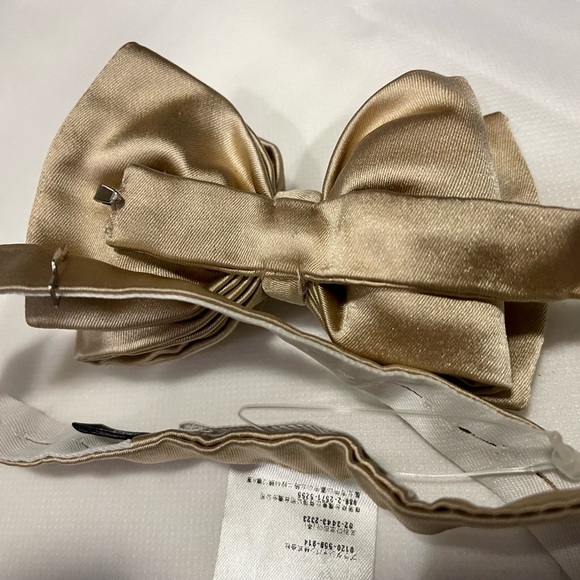 🔥SPECTACULAR🔥🆕💯ICONIC AUTHENTIC PRADA MENS CENTENNIAL COLLEC BOW TIE🔥 - Picture 12 of 17